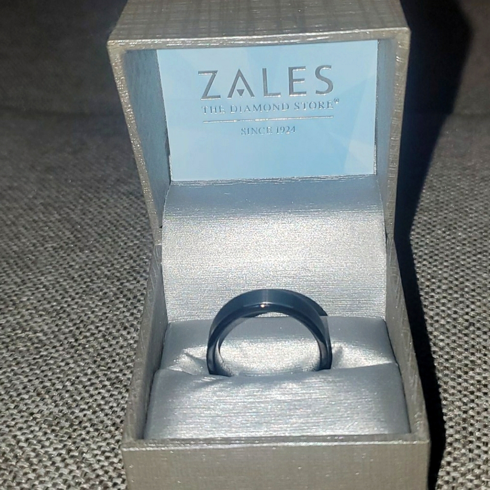 Zales Black titanium wedding band *Free Shipping*